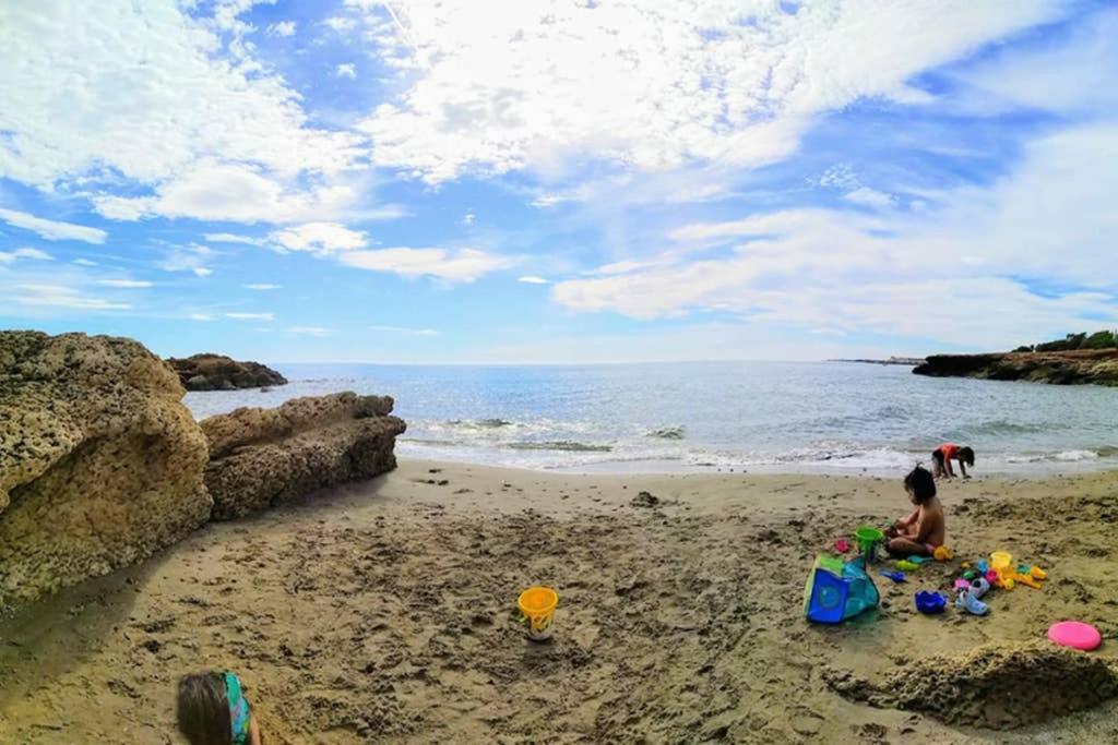 Apartamento Casa a 5 min de Cala Blanca [Wi-Fi GARAJE PISCINA] Alcossebre Exterior foto