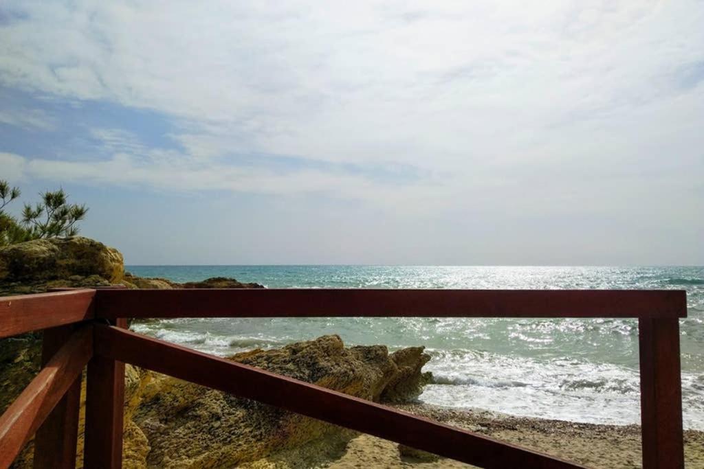 Apartamento Casa a 5 min de Cala Blanca [Wi-Fi GARAJE PISCINA] Alcossebre Exterior foto